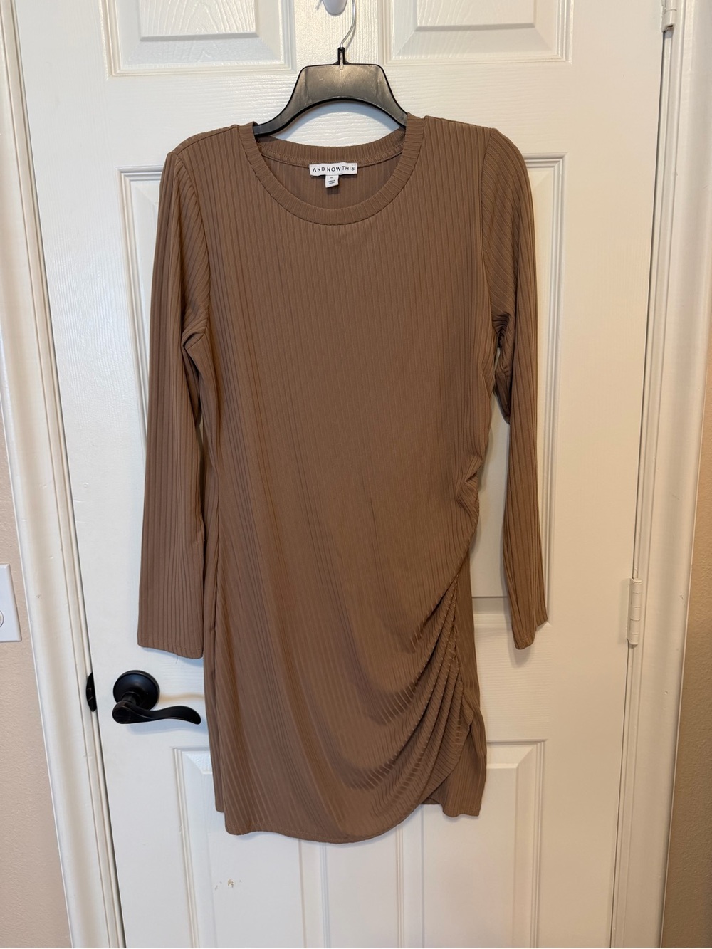 AND NOW THIS Taupe Ribbed Long-Sleeve Side-Ruched Dress